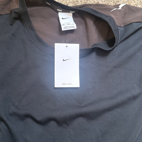 Nike Black and Brown Sportswear Set - Picture 3 of 5